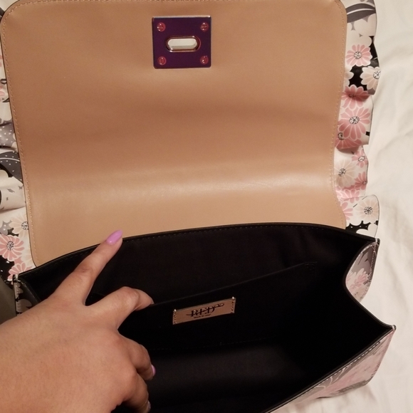 Rock Ruffle Floral Bag - Picture 5 of 5